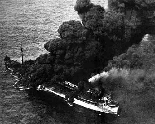 Neosho afire after Japanese attack in Coral Sea from Don Keith book THE SHIP THAT WOULDN